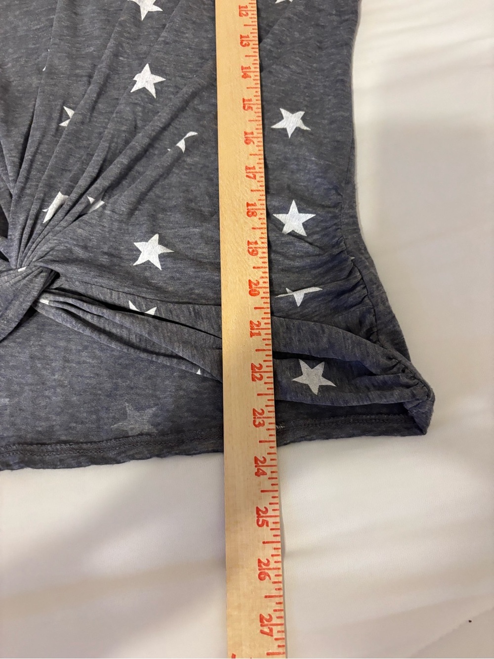 Lucky Brand Gray White Star Print Front Twist Tee Top Medium M - Picture 6 of 9